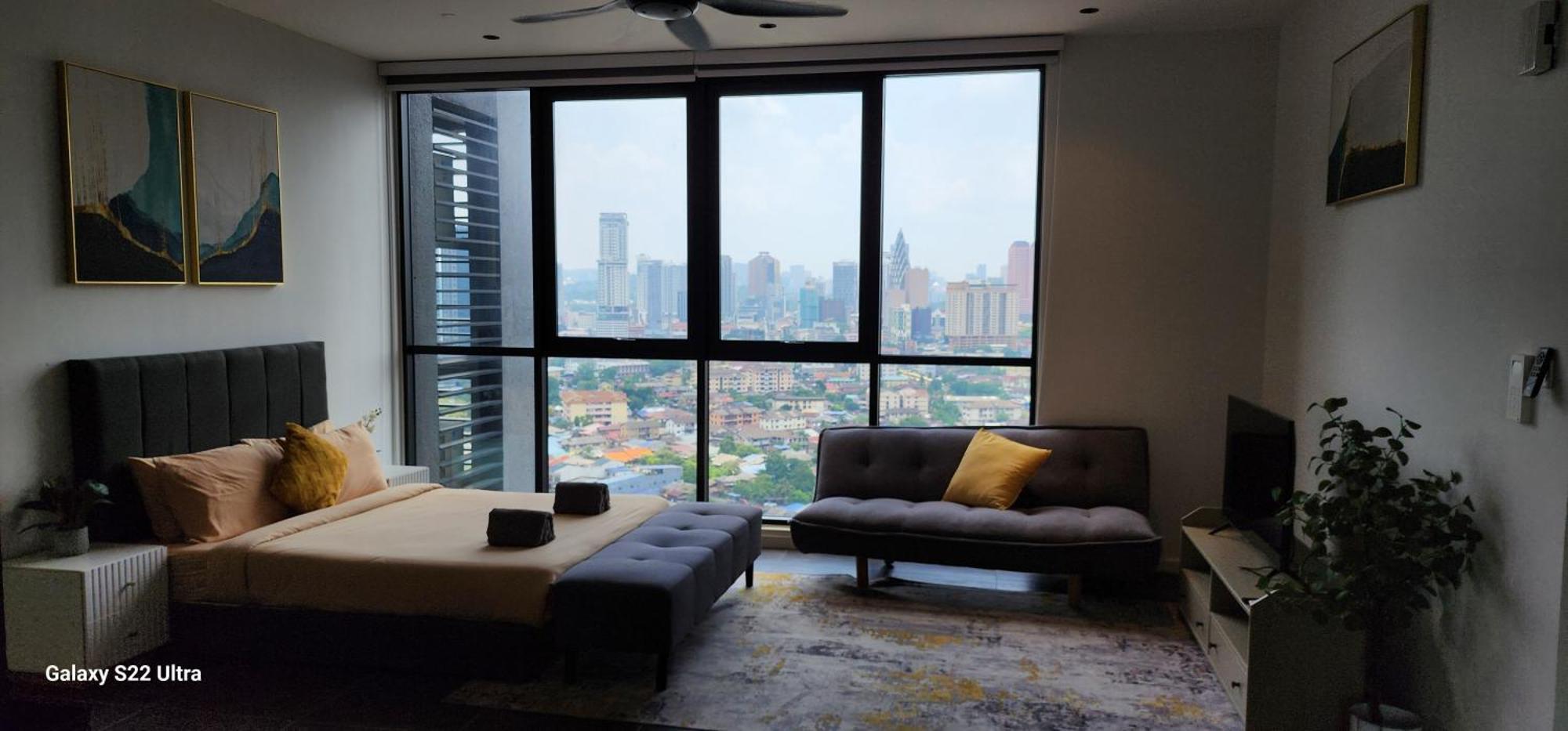 Appartamento The Scarletz By Rsr Kuala Lumpur Esterno foto
