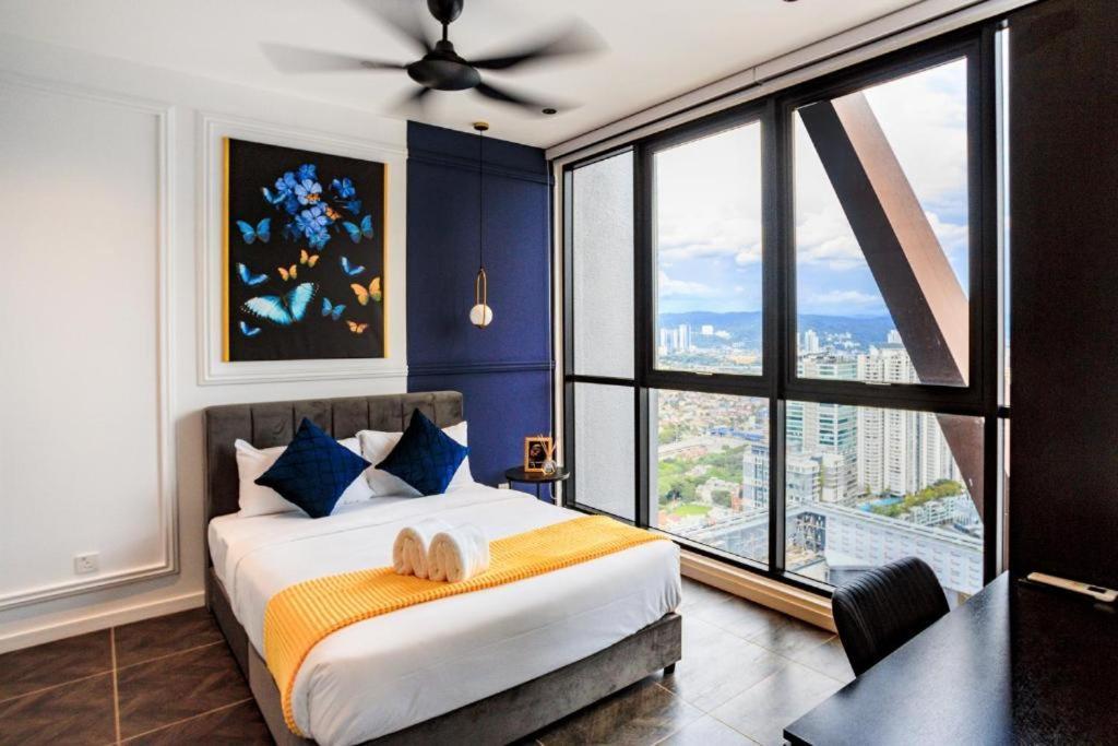 Appartamento The Scarletz By Rsr Kuala Lumpur Esterno foto